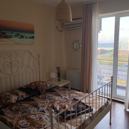 Apartament Summerland La Malul Marii Negre Мамая Экстерьер фото