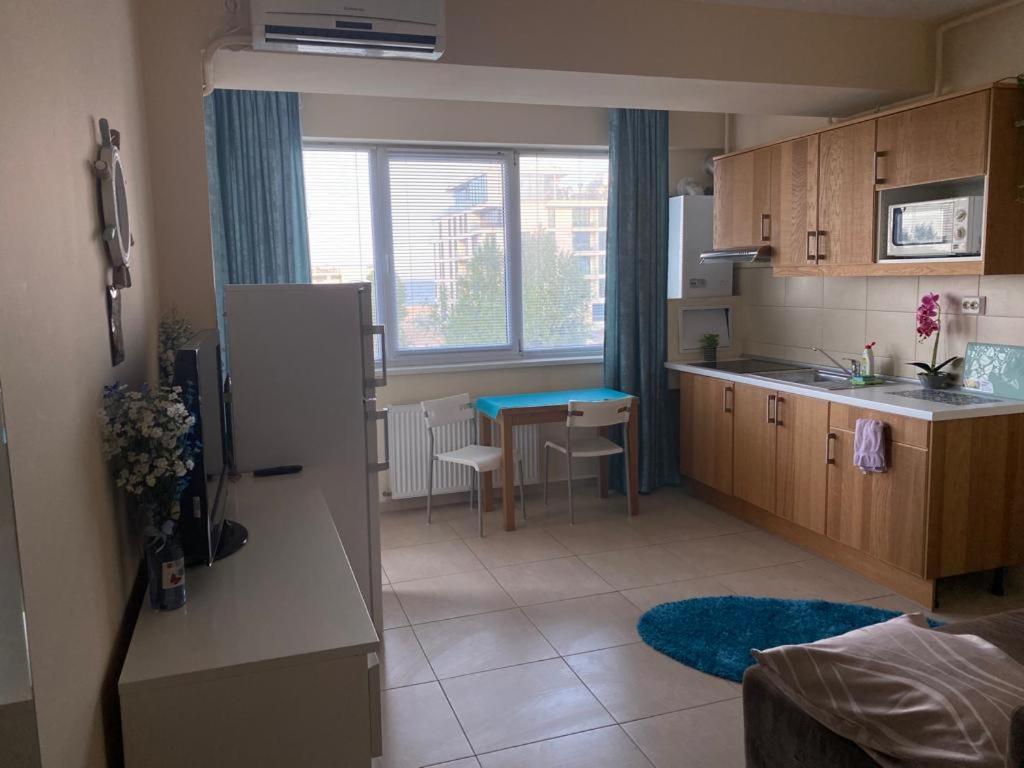 Apartament Summerland La Malul Marii Negre Мамая Экстерьер фото